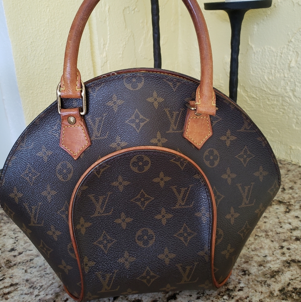 Louis Vuitton Monogram Ellipse PM - Picture 3 of 9